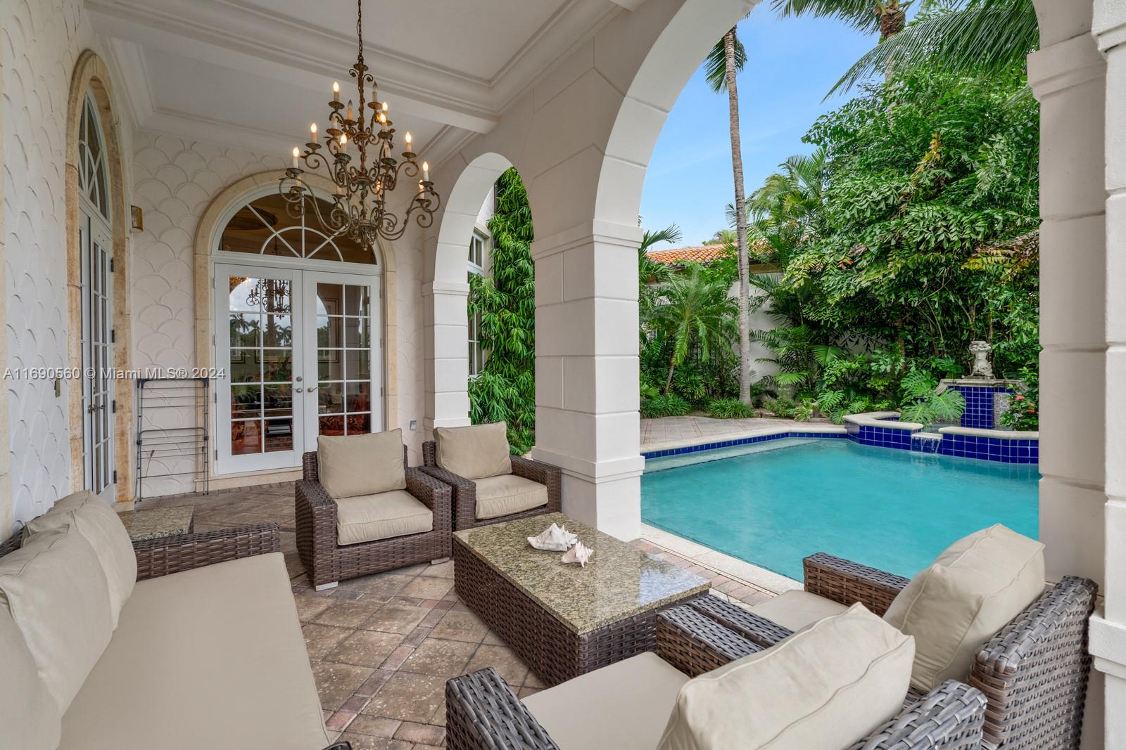 LINDISFARNE ON FISHER ISL - Residential