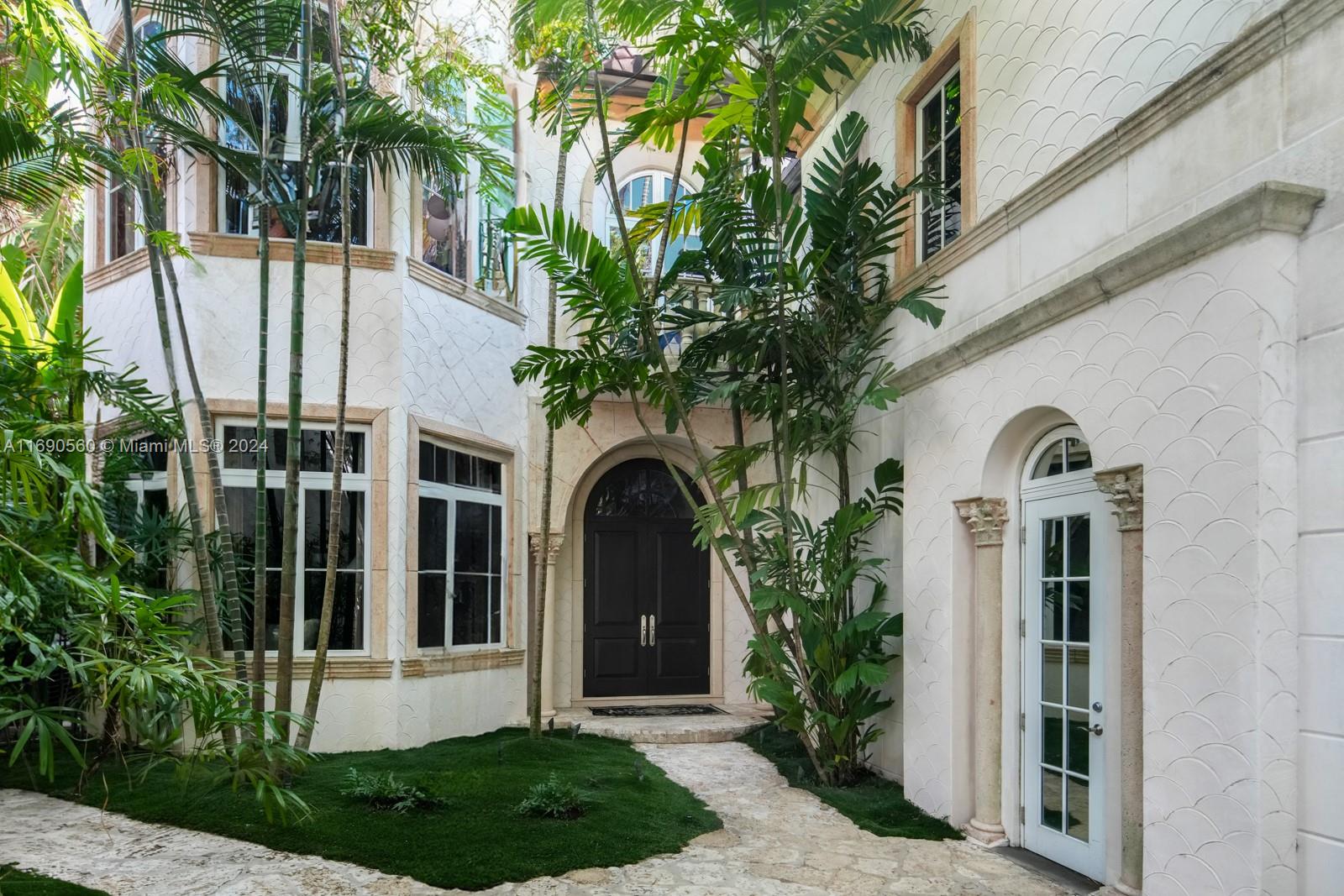 LINDISFARNE ON FISHER ISL - Residential