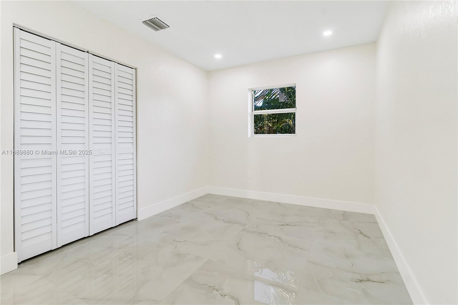 LAUDERDALE MANORS AMD PLA - Residential