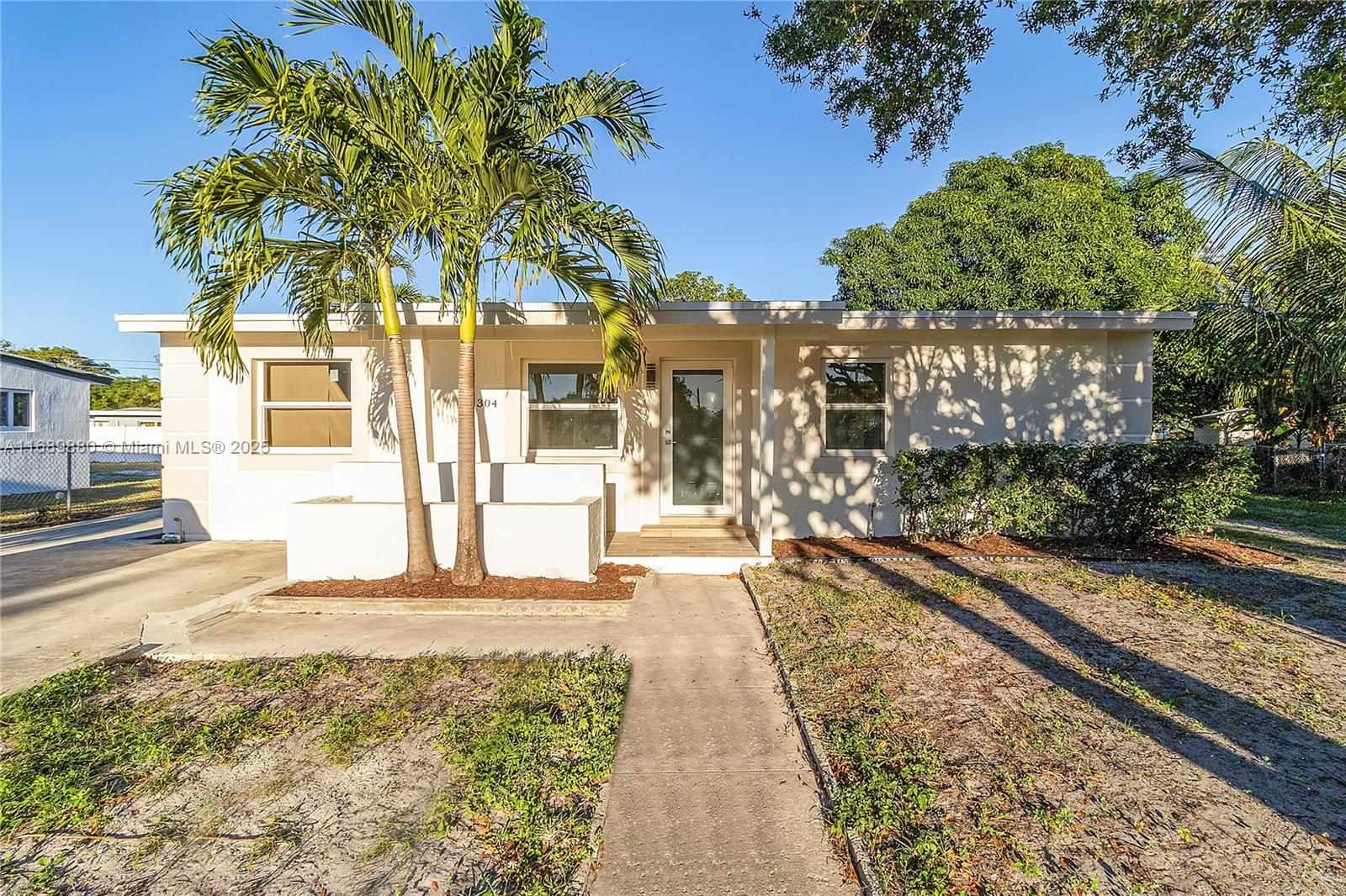 LAUDERDALE MANORS AMD PLA - Residential