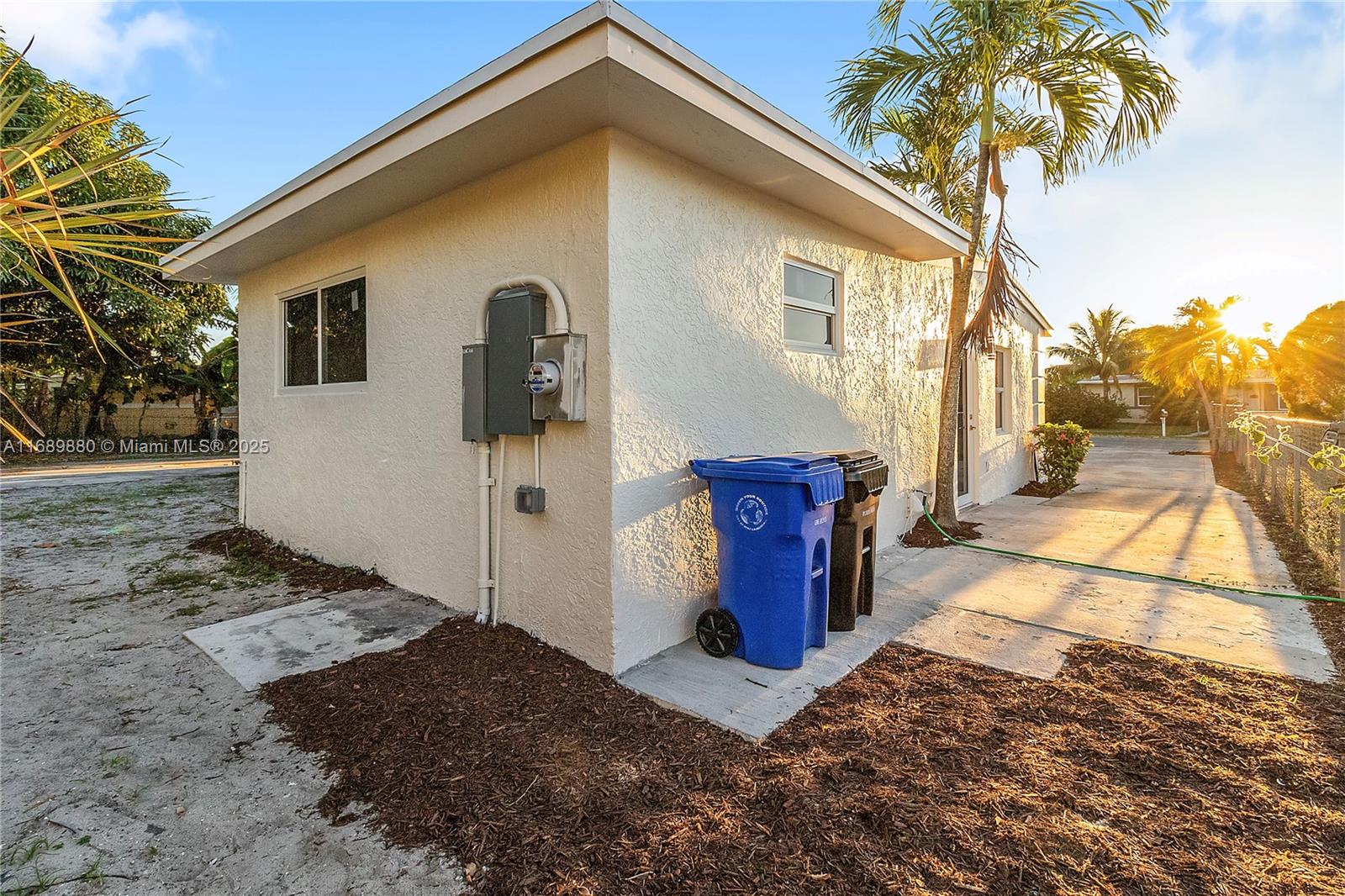 LAUDERDALE MANORS AMD PLA - Residential