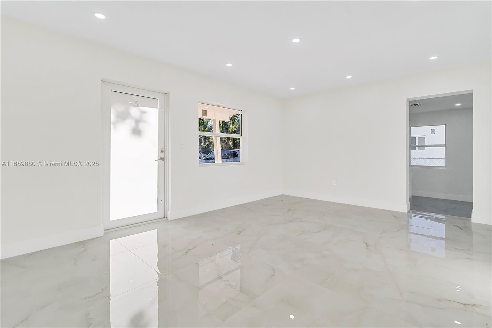LAUDERDALE MANORS AMD PLA - Residential