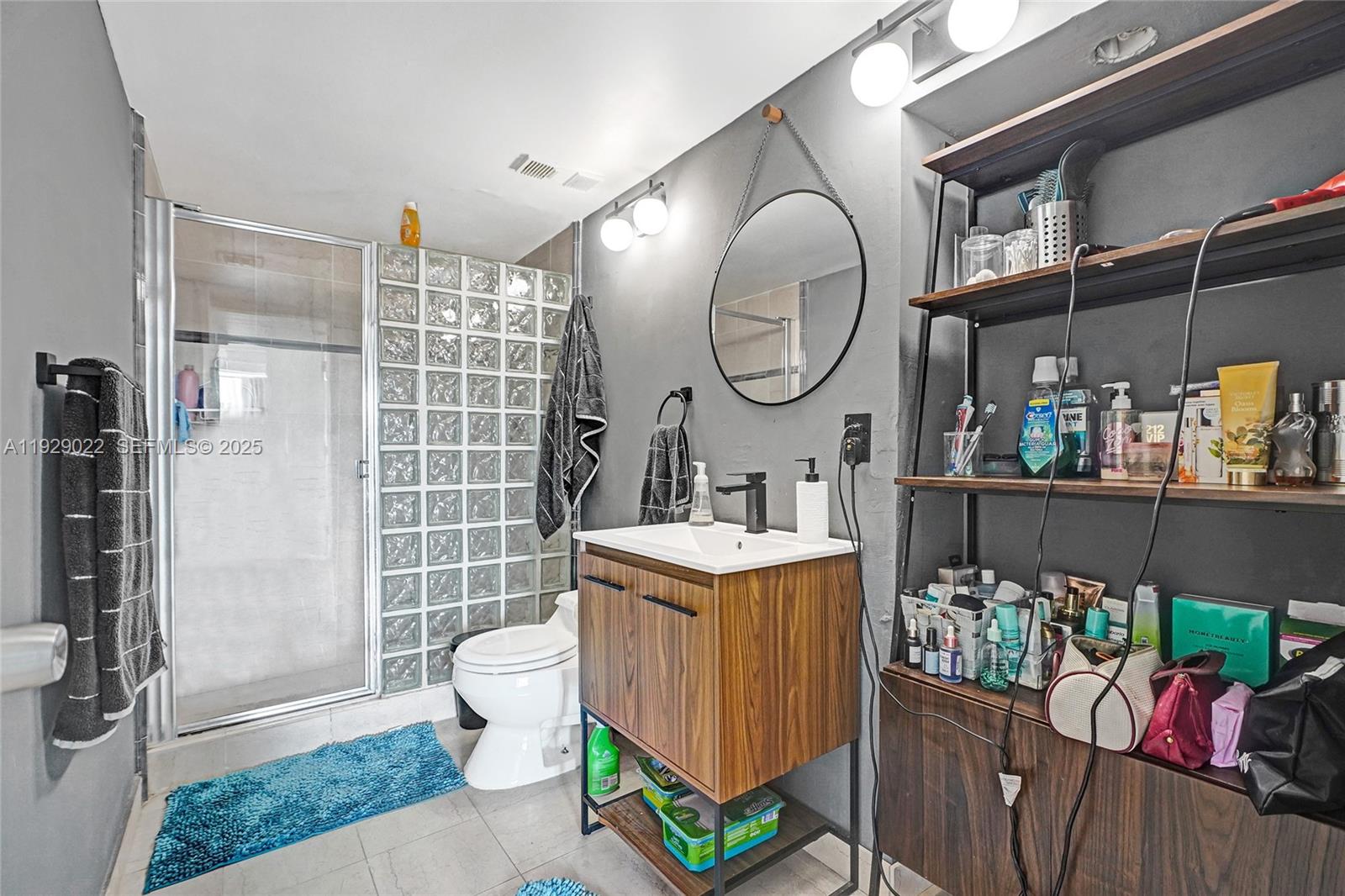 CHARTER CLUB CONDO - Residential