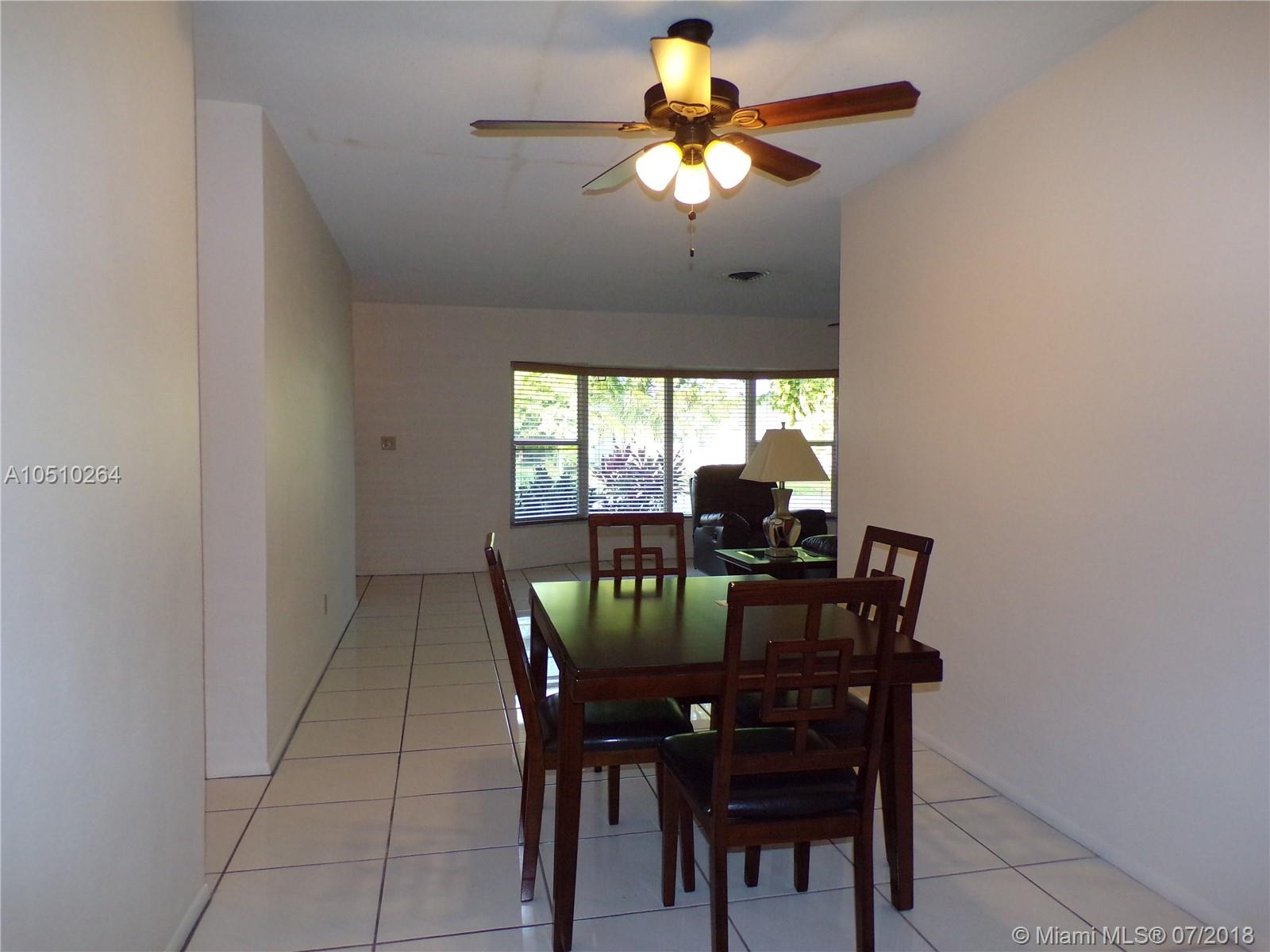 OAKLAND VILLAS - Residential