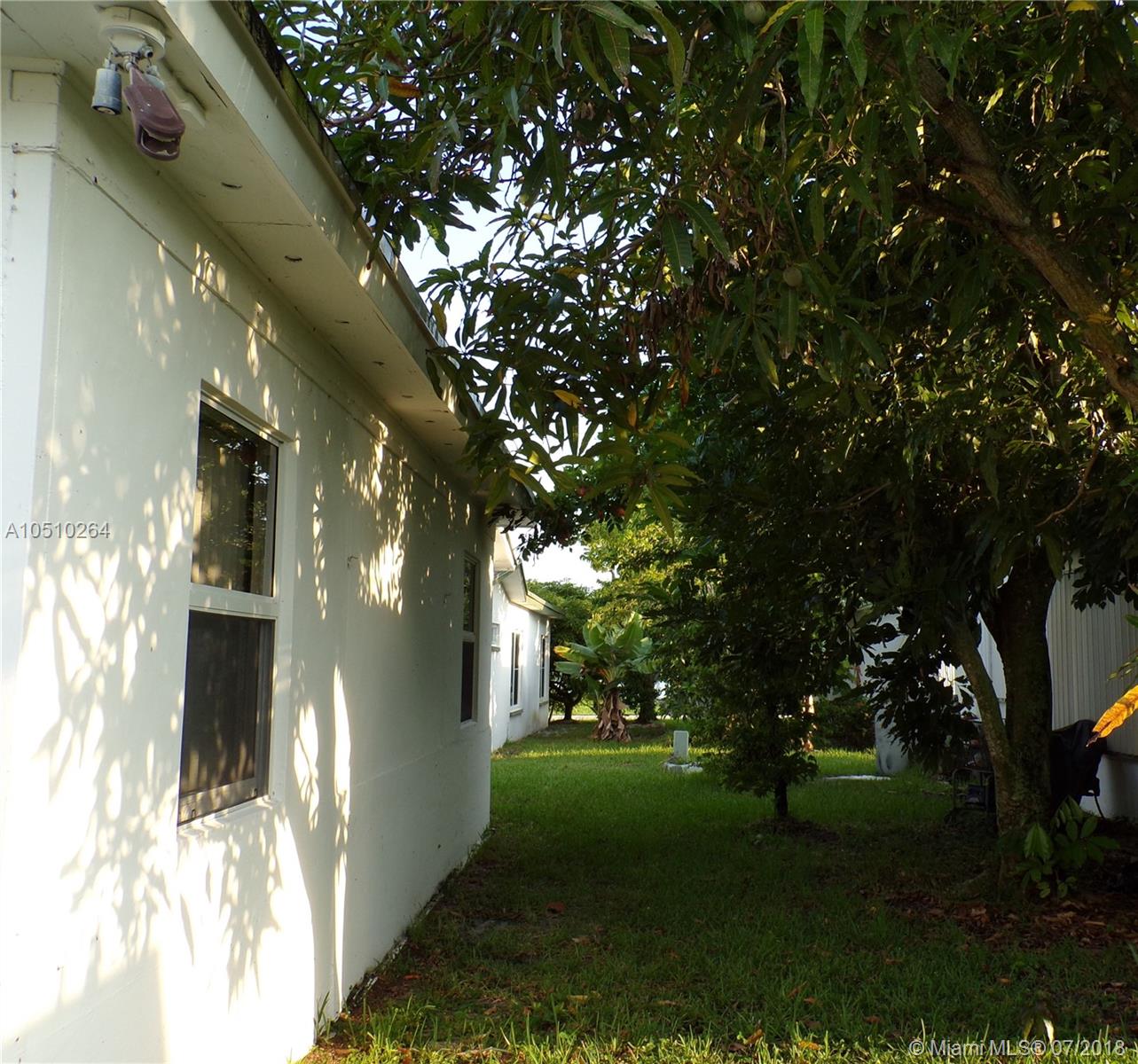 OAKLAND VILLAS - Residential