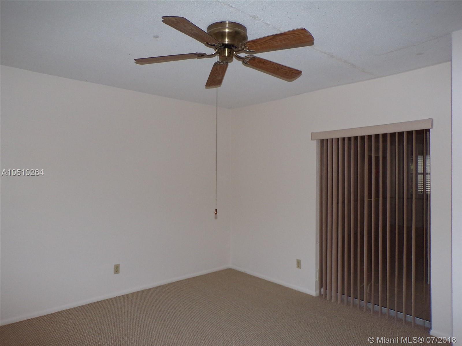 OAKLAND VILLAS - Residential