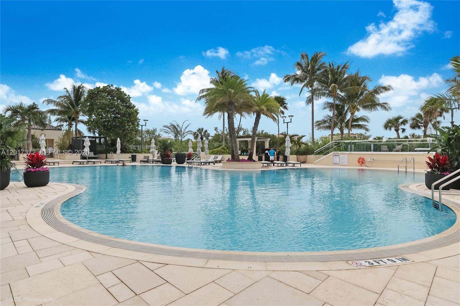 SOUTH POINTE TOWERS CONDO - Residential