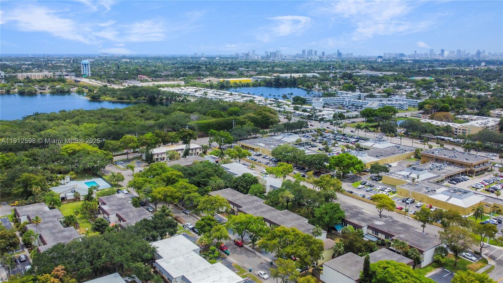 HOLLYWOOD GARDENS CONDOMI - Residential