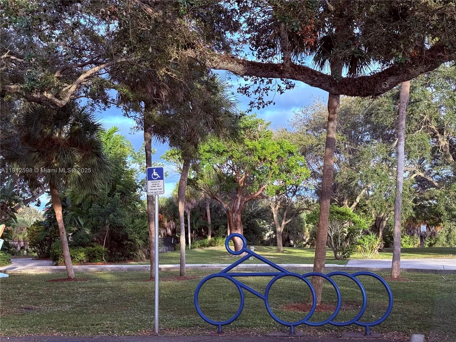 HOLLYWOOD GARDENS CONDOMI - Residential