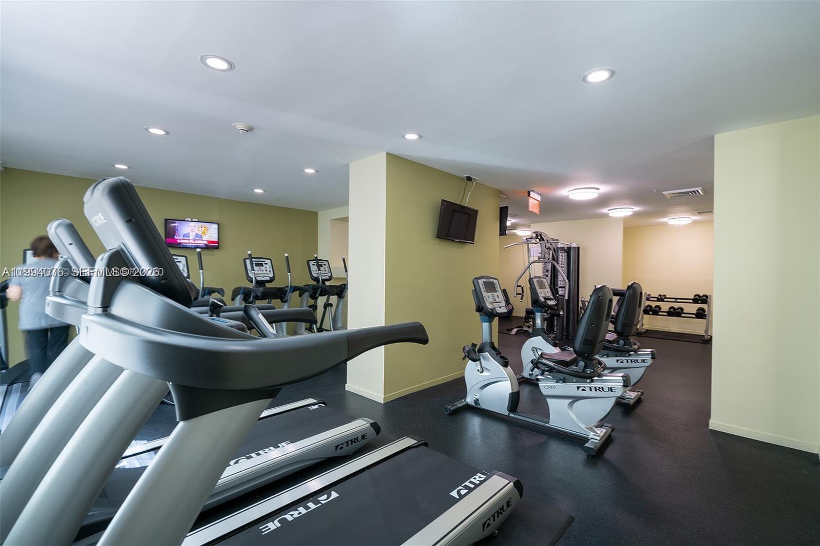 METROPOLIS II AT DADELAND - Residential