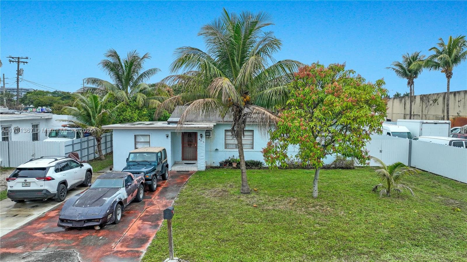 655 Nw 152nd St, Miami, Broward County, Florida - 4 Bedrooms  
3 Bathrooms - 