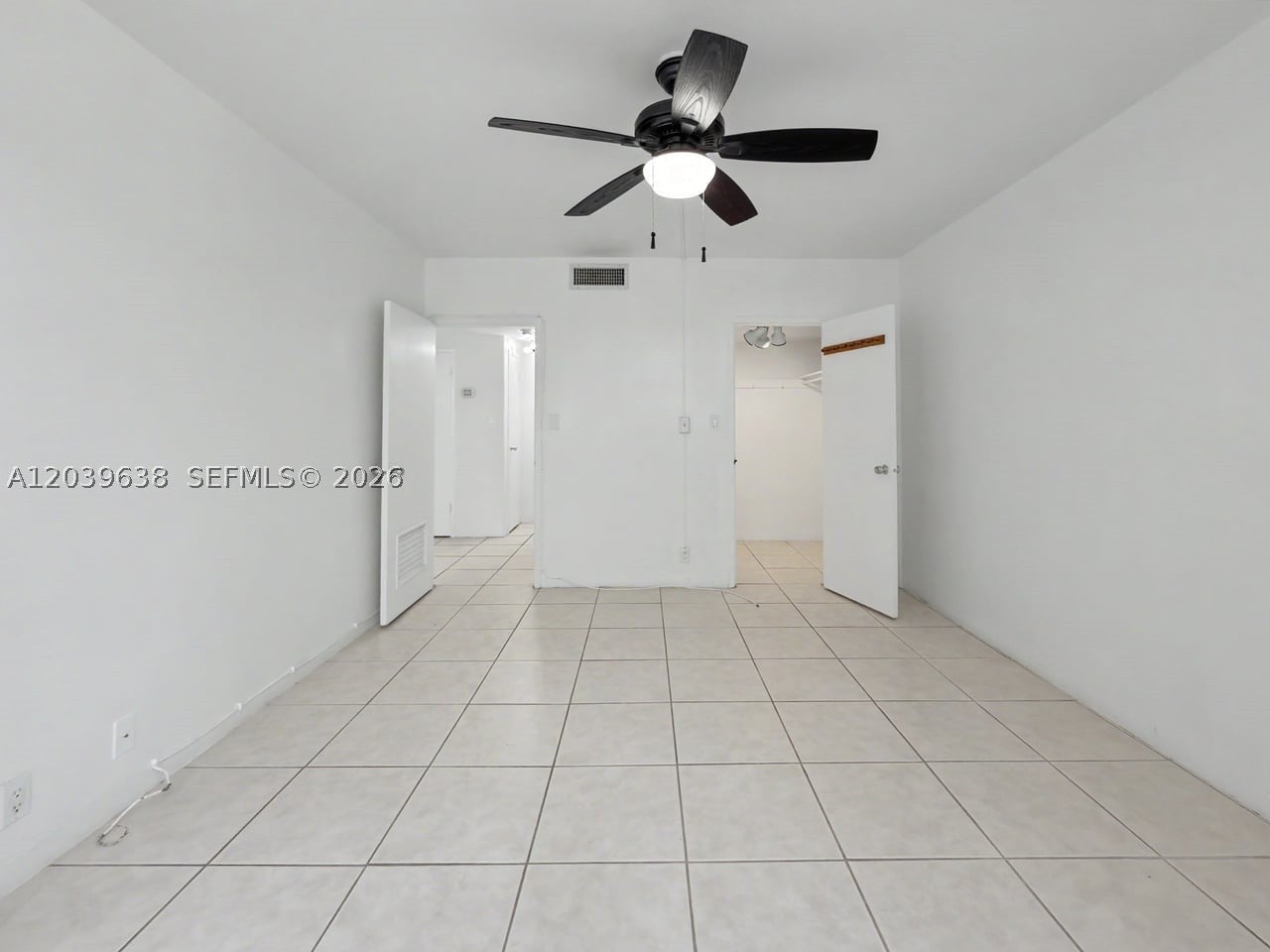 3301 NE 5th Ave 307