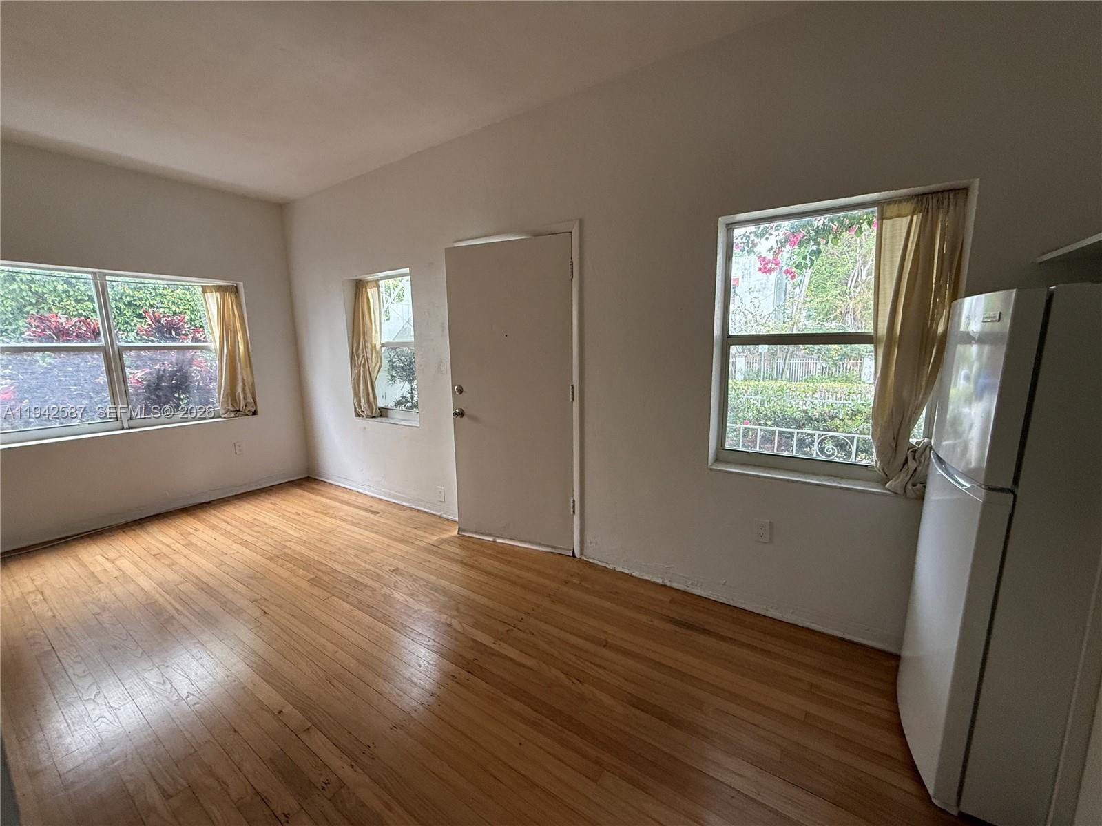 LENOX MANOR - Residential Lease