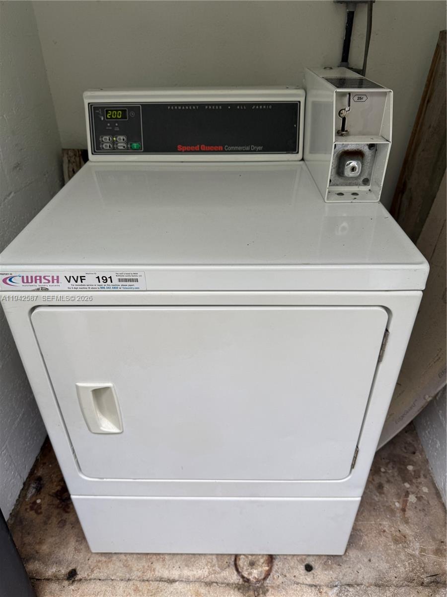 LENOX MANOR - Residential Lease