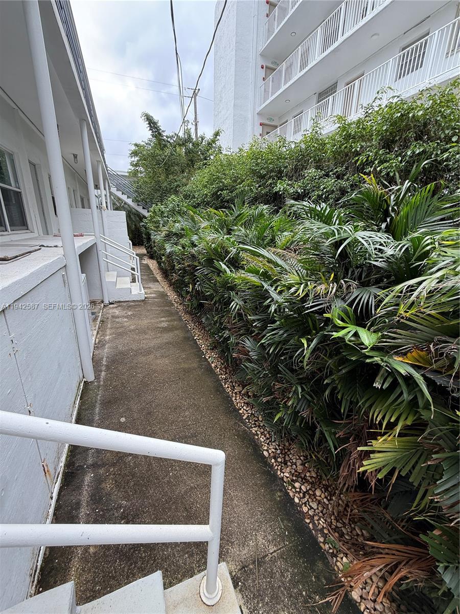 LENOX MANOR - Residential Lease