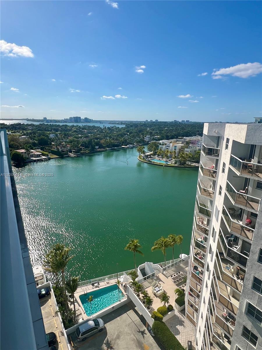 5838 Collins Ave 14D