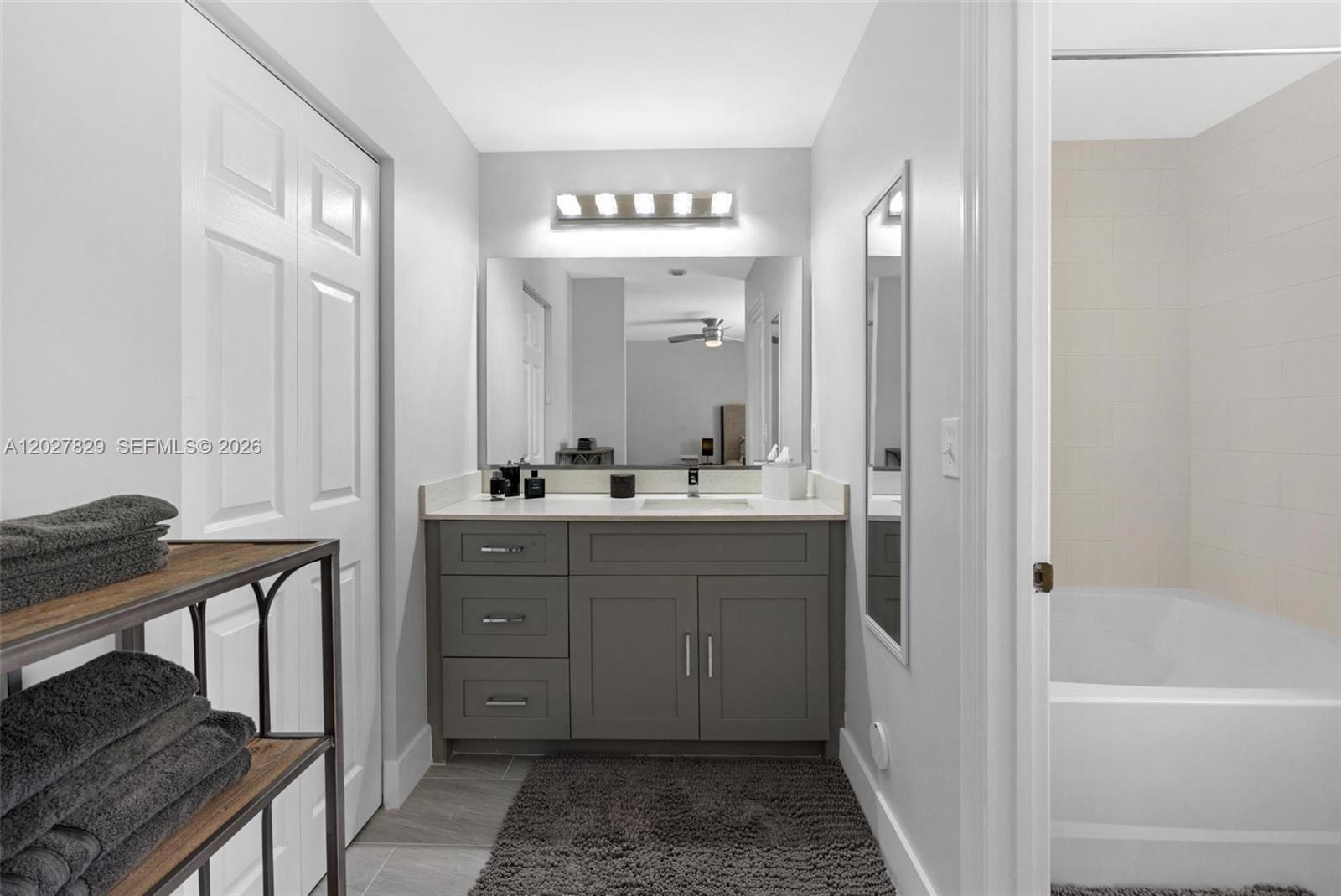 CHAPEL TRAIL II - Residential