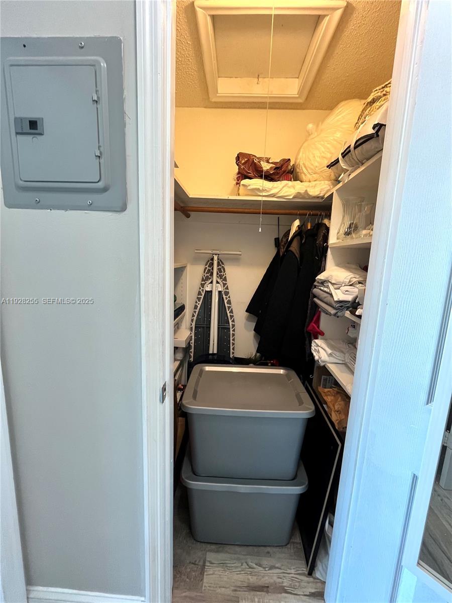 STERLING VILLAGE - Residential