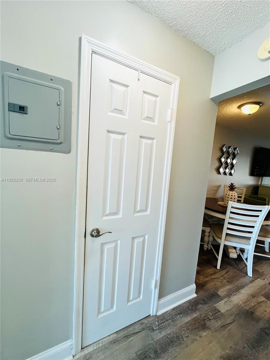 STERLING VILLAGE - Residential