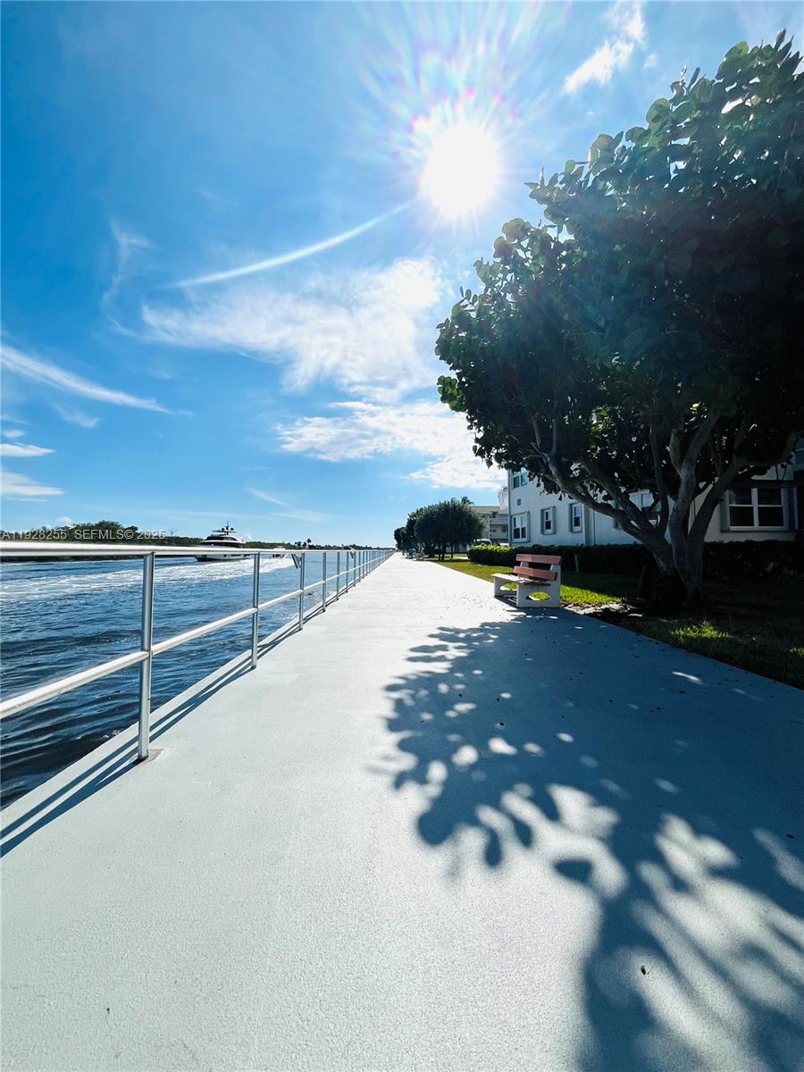 STERLING VILLAGE - Residential