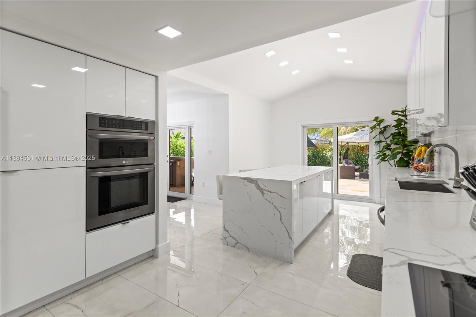 ALAMEDA NORTH - Residential Lease