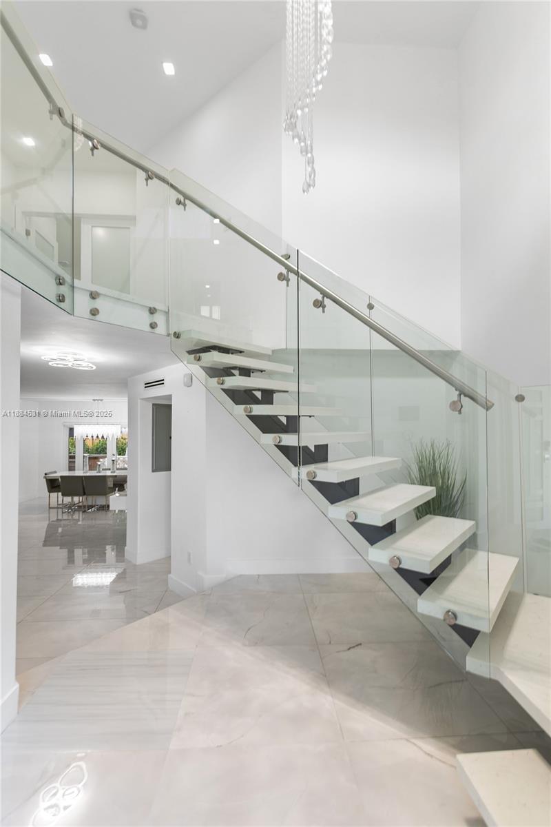 ALAMEDA NORTH - Residential Lease