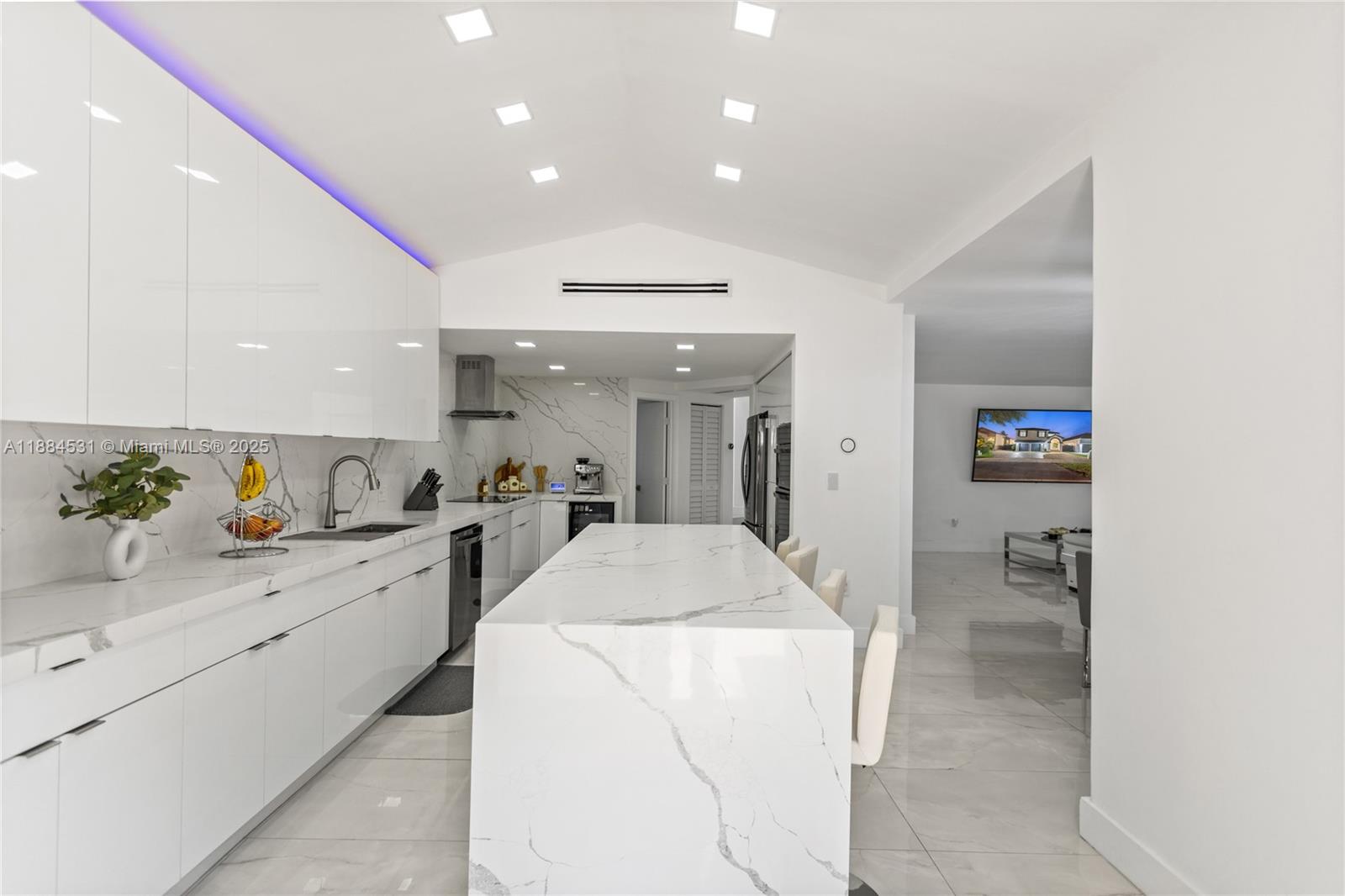 ALAMEDA NORTH - Residential Lease