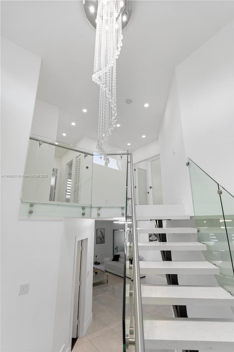 ALAMEDA NORTH - Residential Lease