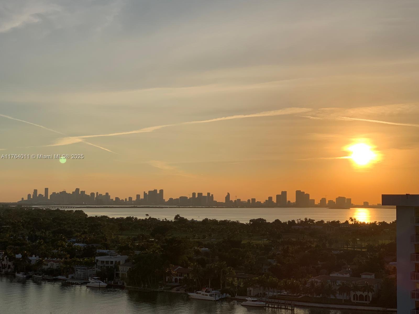 MEI CONDO - Residential