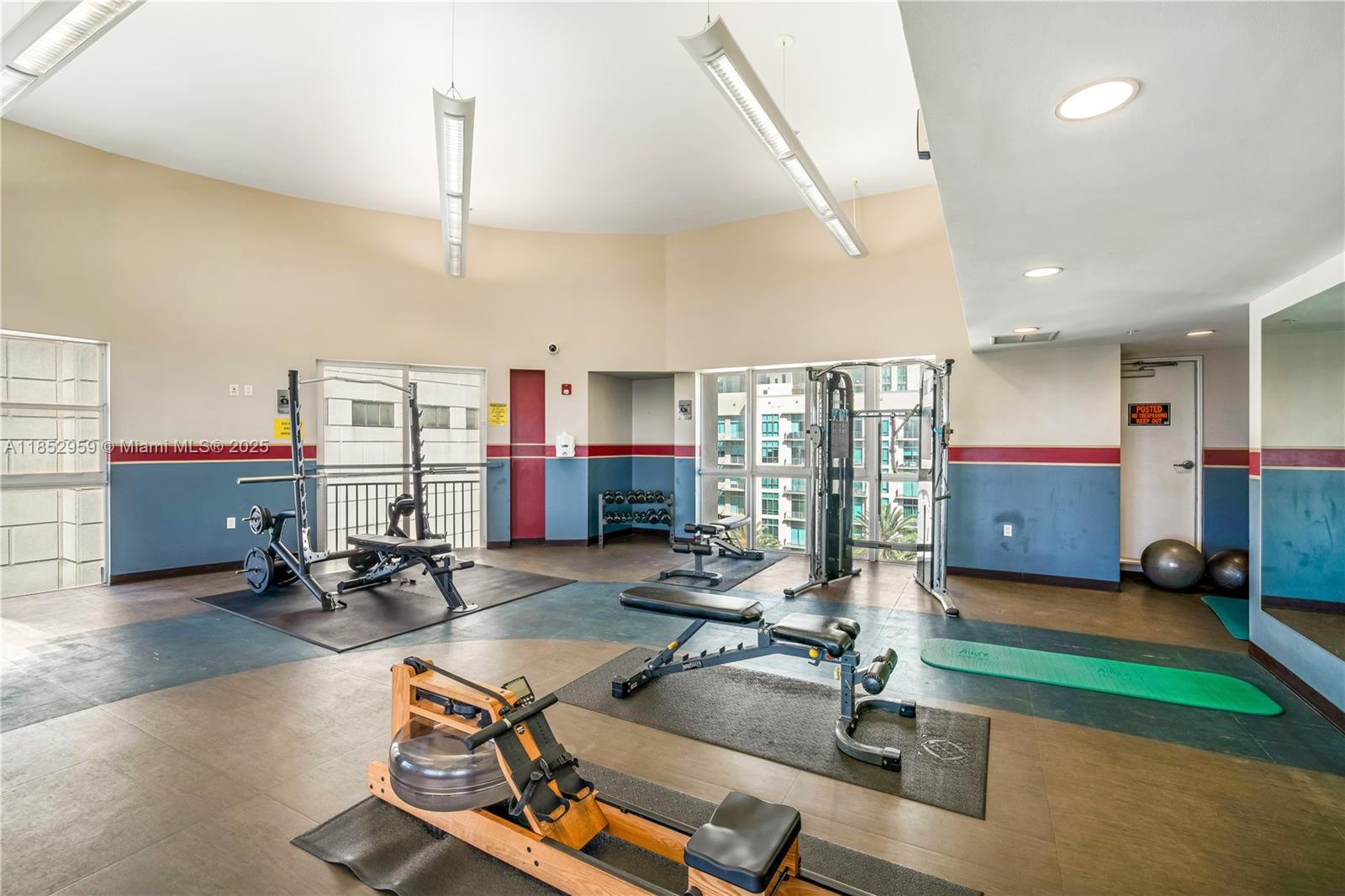 DOWNTOWN DADELAND CONDO N - Residential Lease