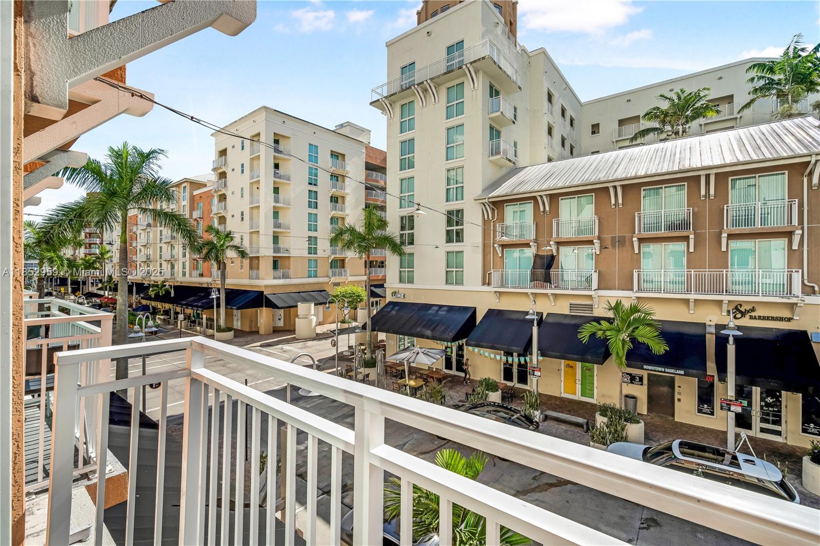 DOWNTOWN DADELAND CONDO N - Residential Lease