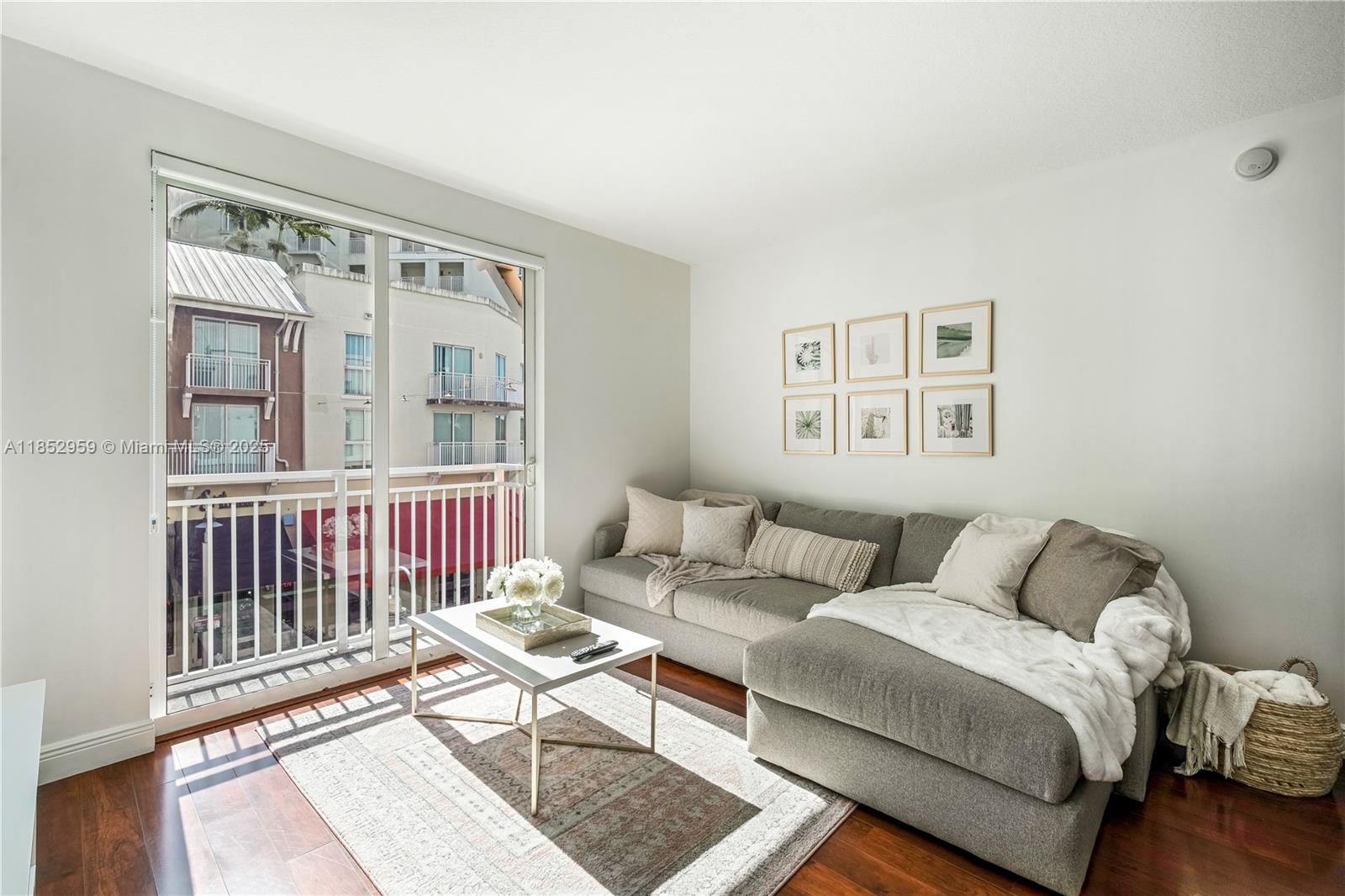 DOWNTOWN DADELAND CONDO N - Residential Lease