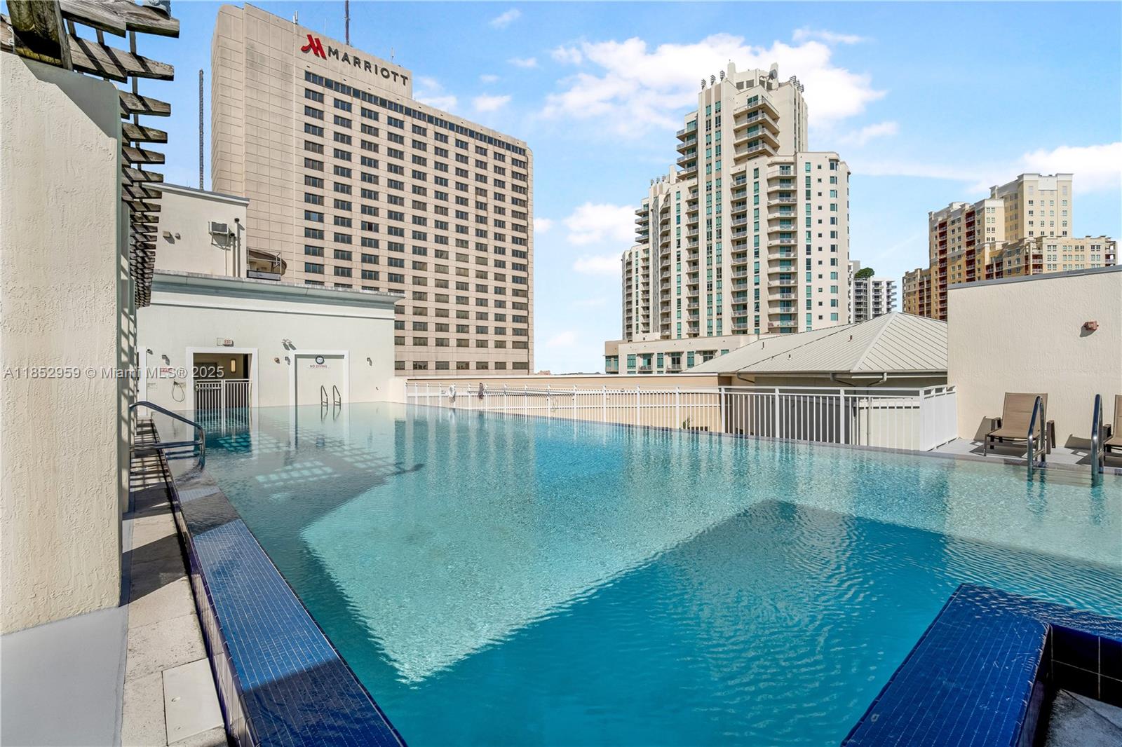 DOWNTOWN DADELAND CONDO N - Residential Lease