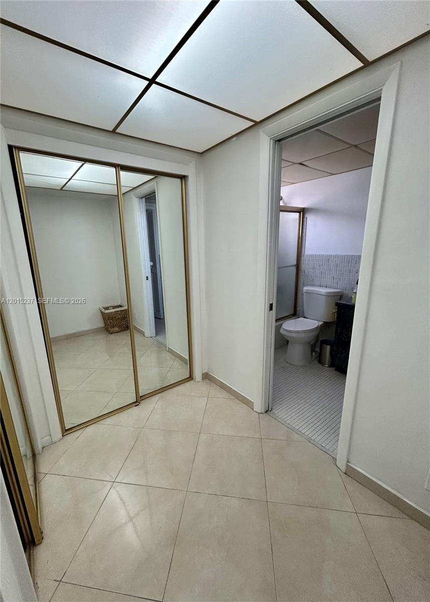 FIRST GULFSTREAM GARDEN - Residential Lease