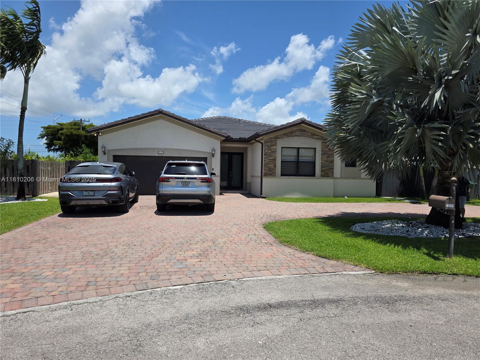 EQUESTRIAN TRAIL SUBDIVIS - Residential