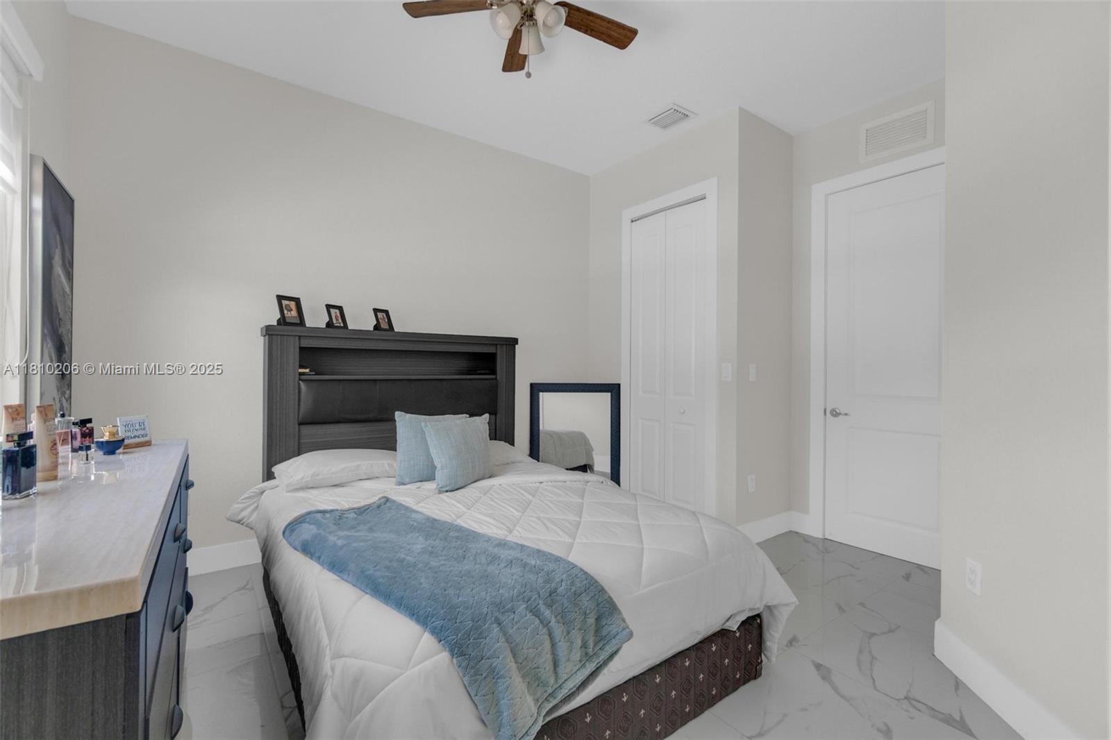EQUESTRIAN TRAIL SUBDIVIS - Residential