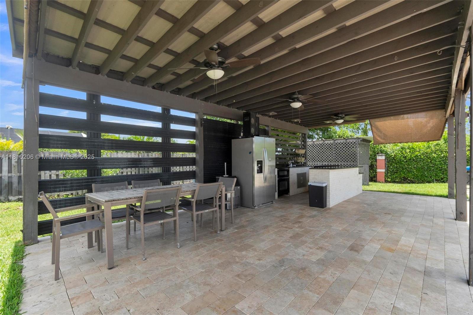 EQUESTRIAN TRAIL SUBDIVIS - Residential