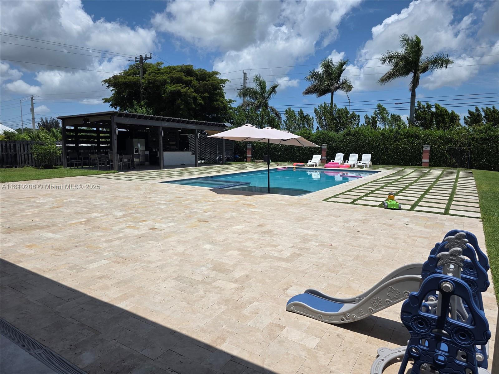EQUESTRIAN TRAIL SUBDIVIS - Residential