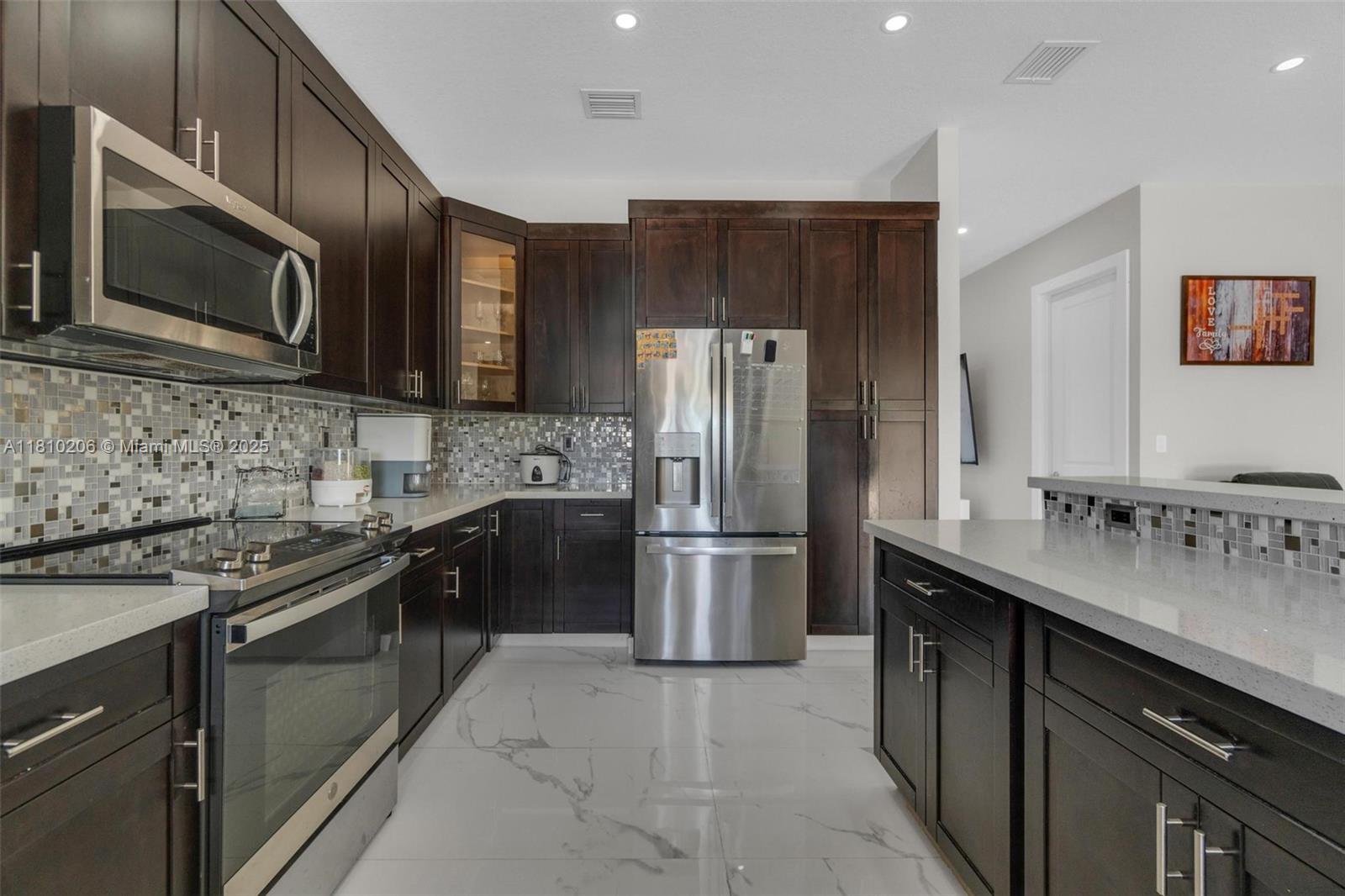 EQUESTRIAN TRAIL SUBDIVIS - Residential