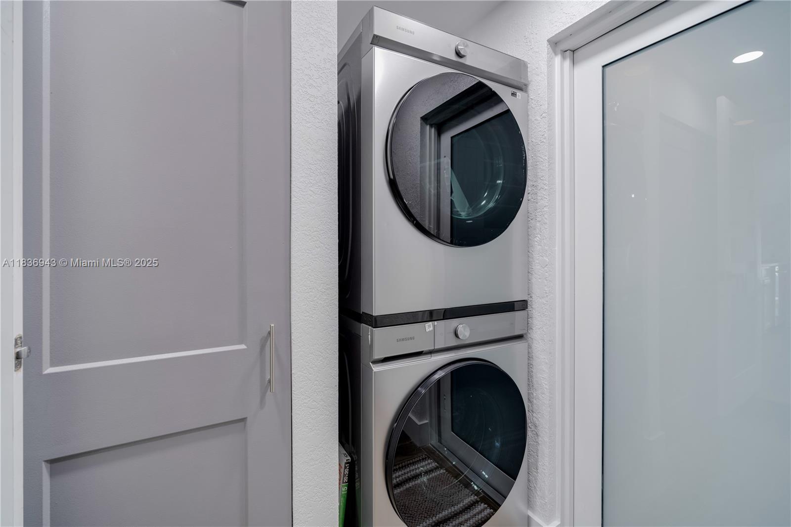 FLAMINGO PARK SEC - Residential