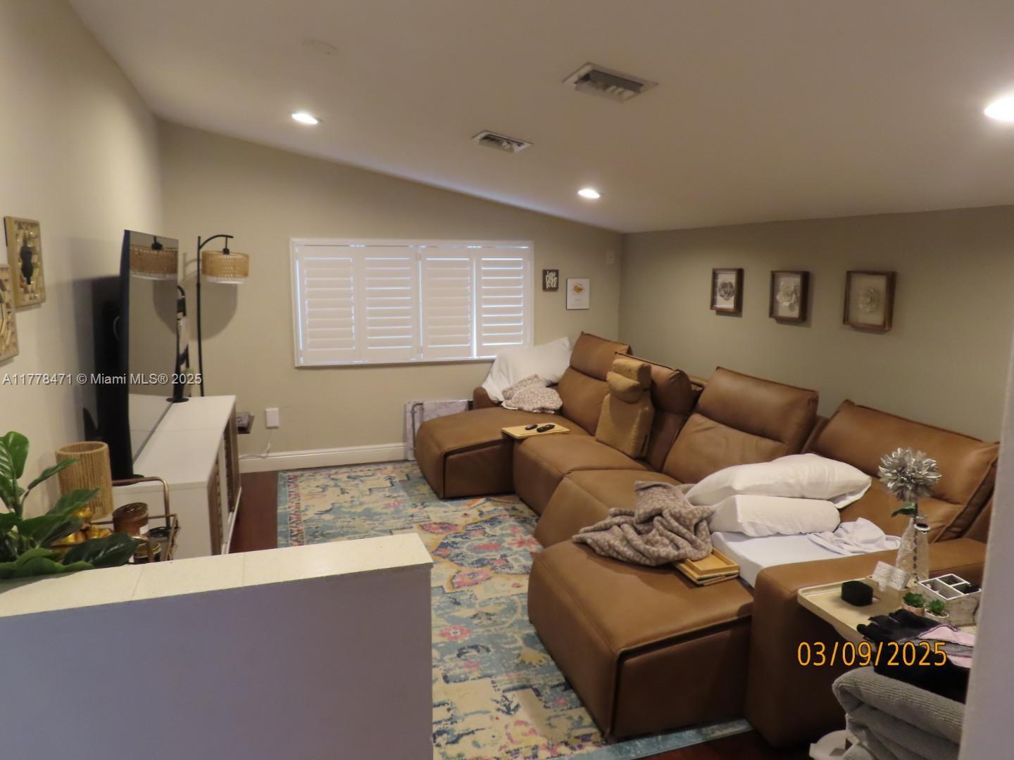 SUB OF PB 3-36 - Residential