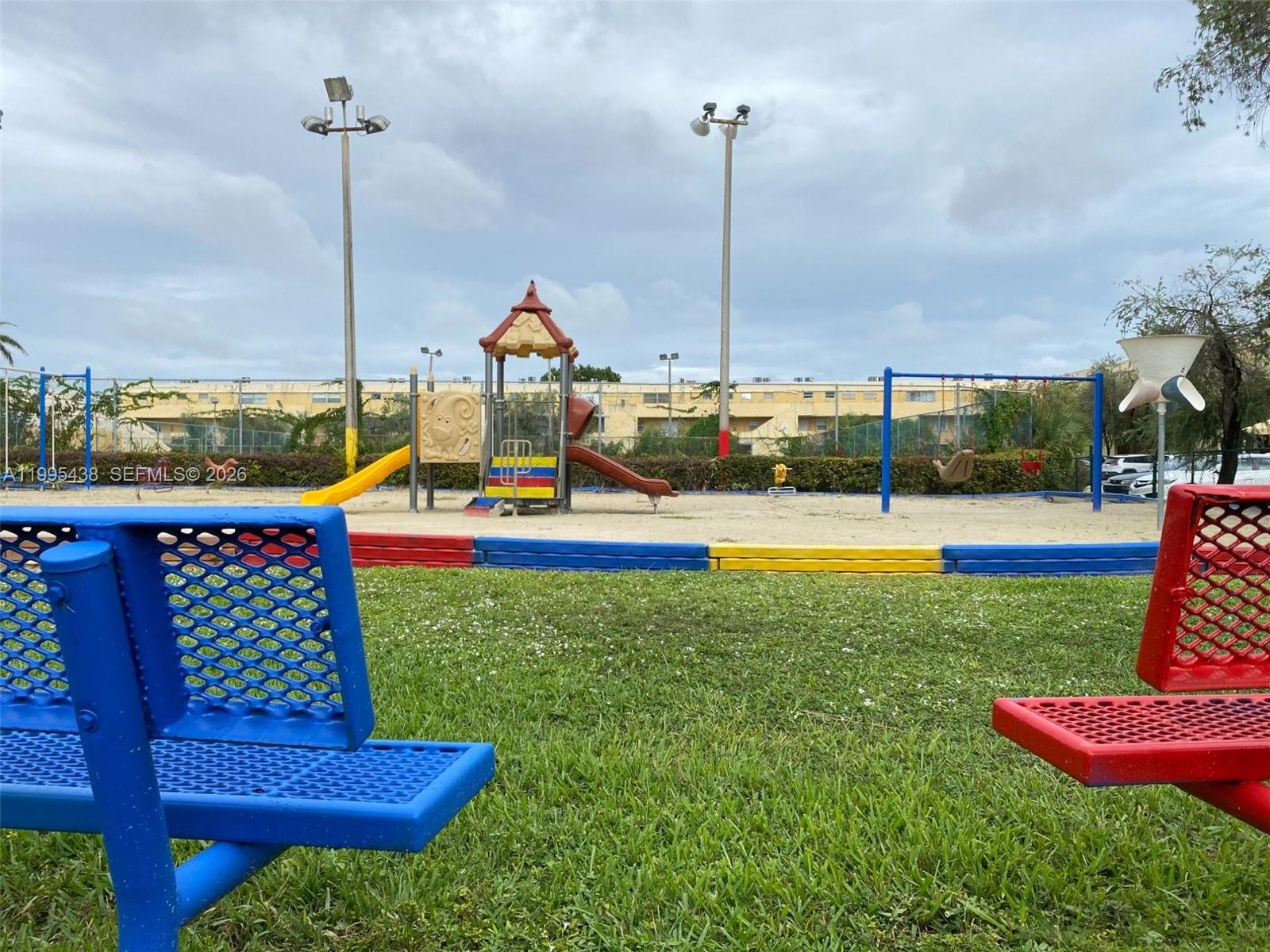 THE BEACH CLUB FONTAINEBL - Residential Lease