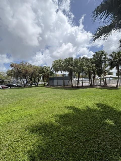 THE BEACH CLUB FONTAINEBL - Residential Lease