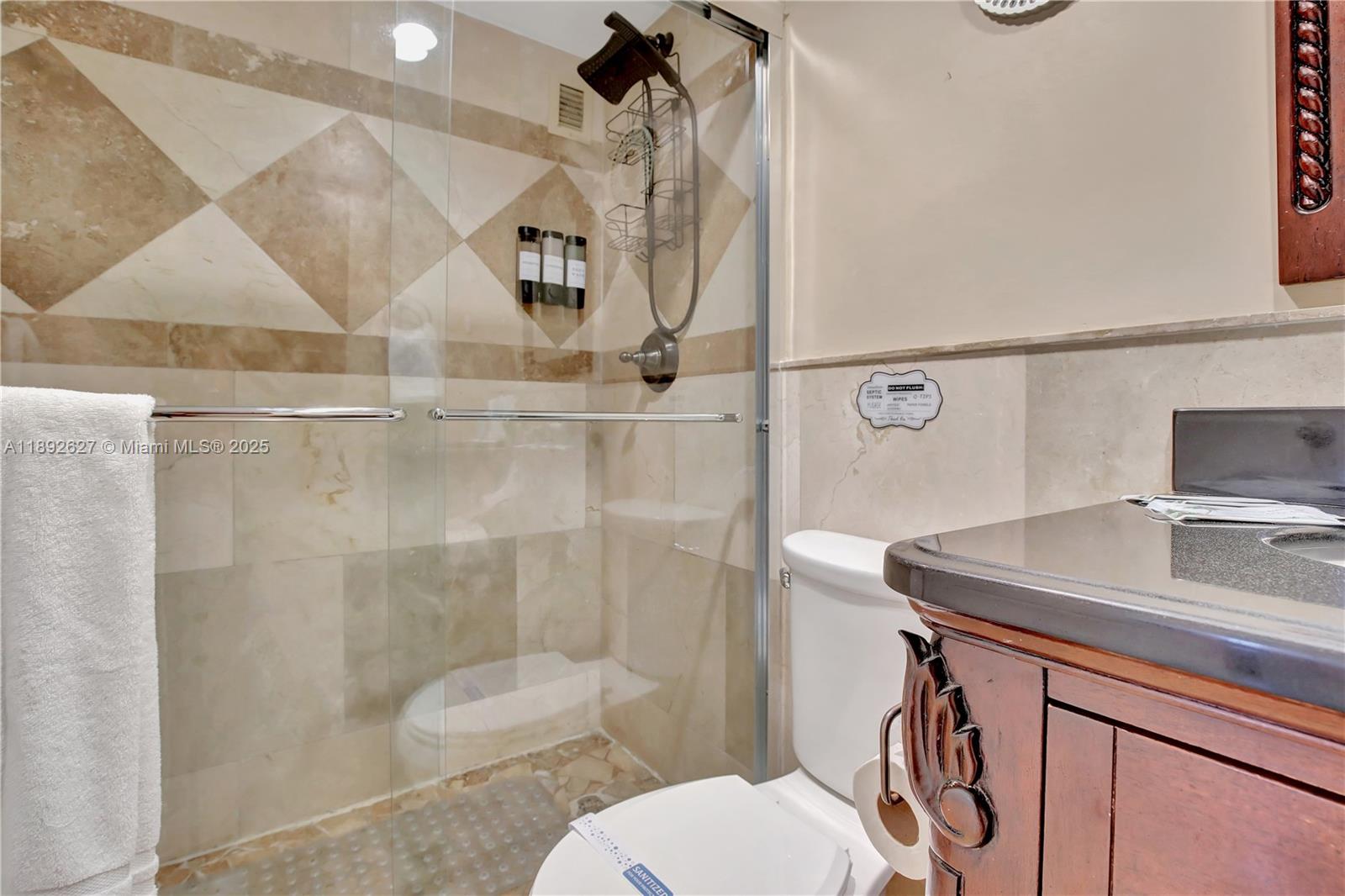 TIDES ON HOLLYWOOD BEACH - Residential Lease
