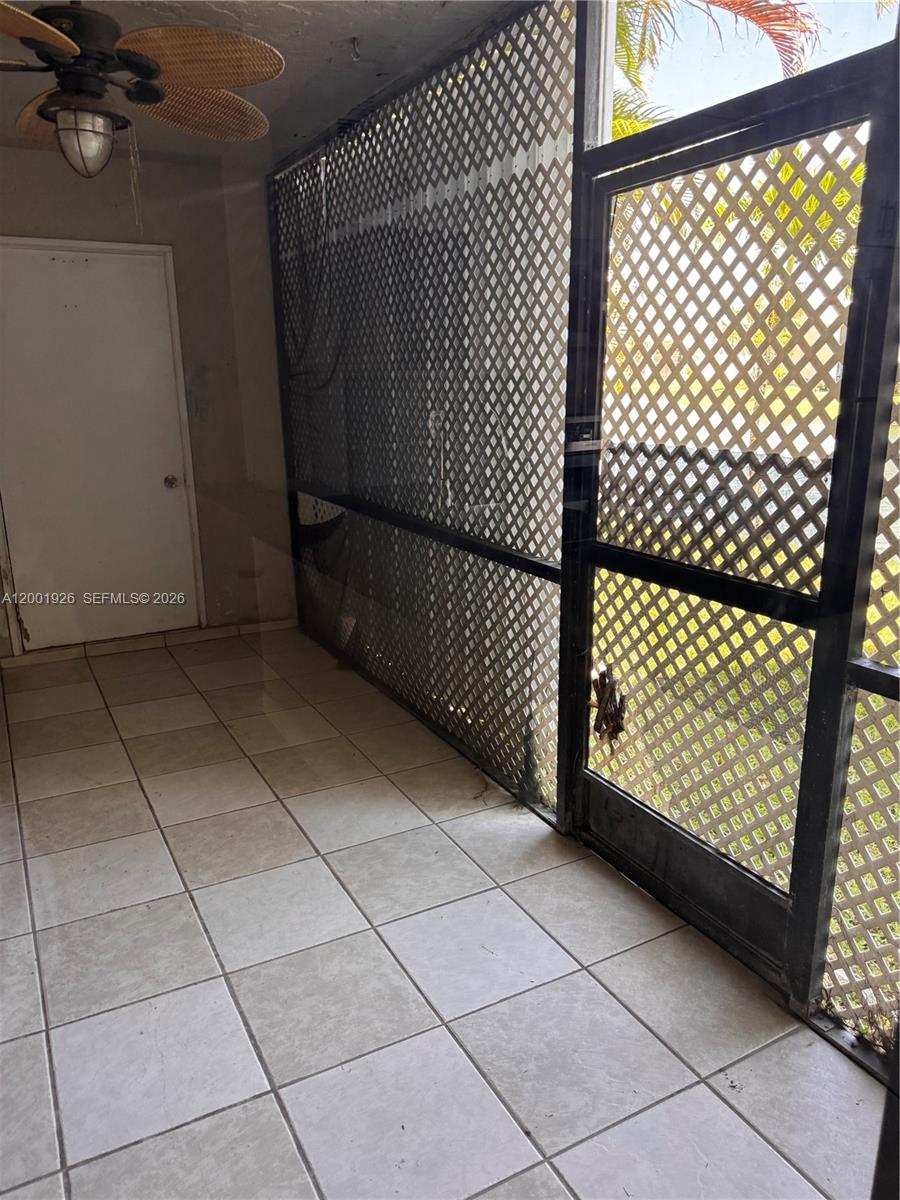 LAKESHORE CONDO 3 - Residential Lease