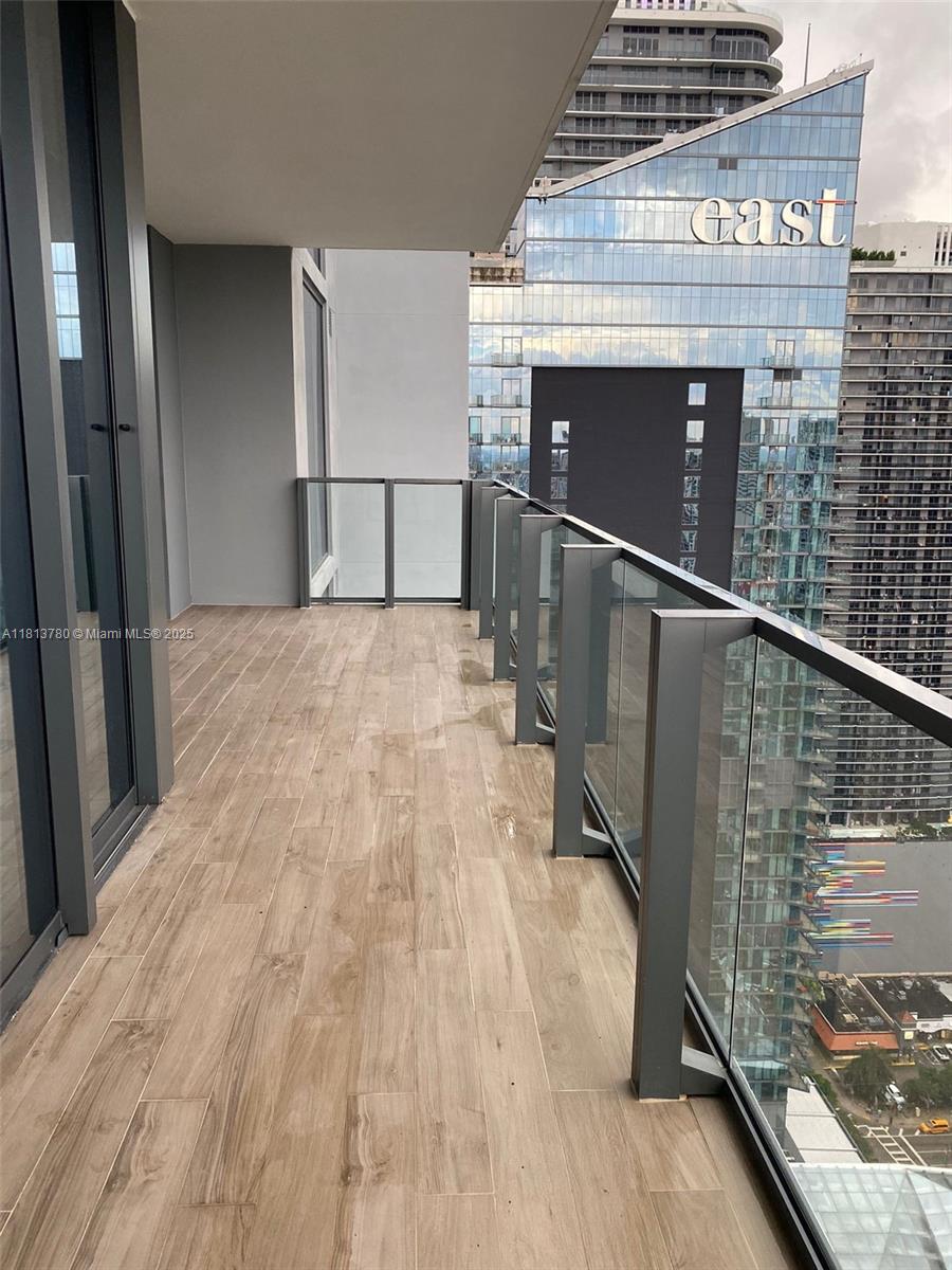 Reach Condo - Residential Lease