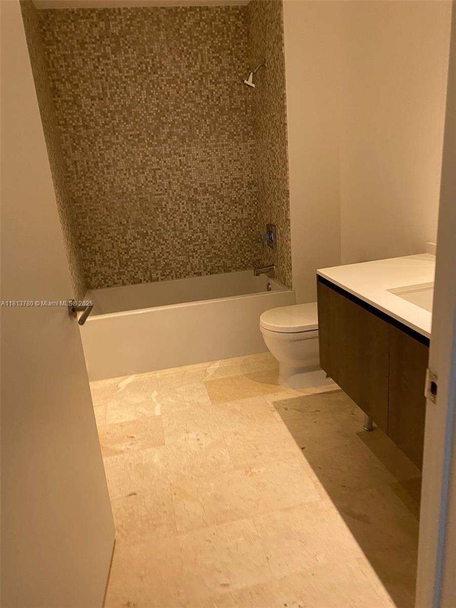 Reach Condo - Residential Lease