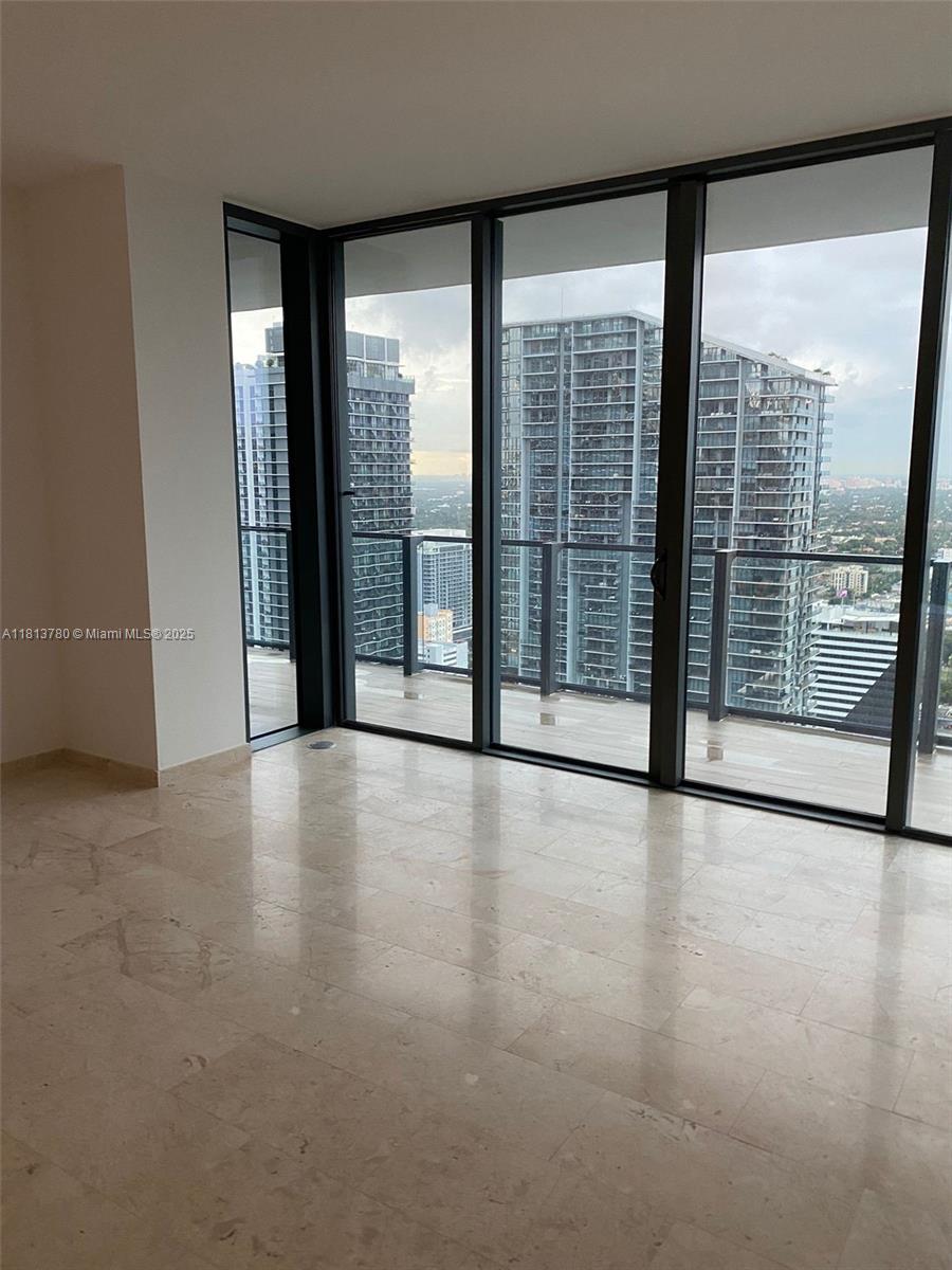 Reach Condo - Residential Lease