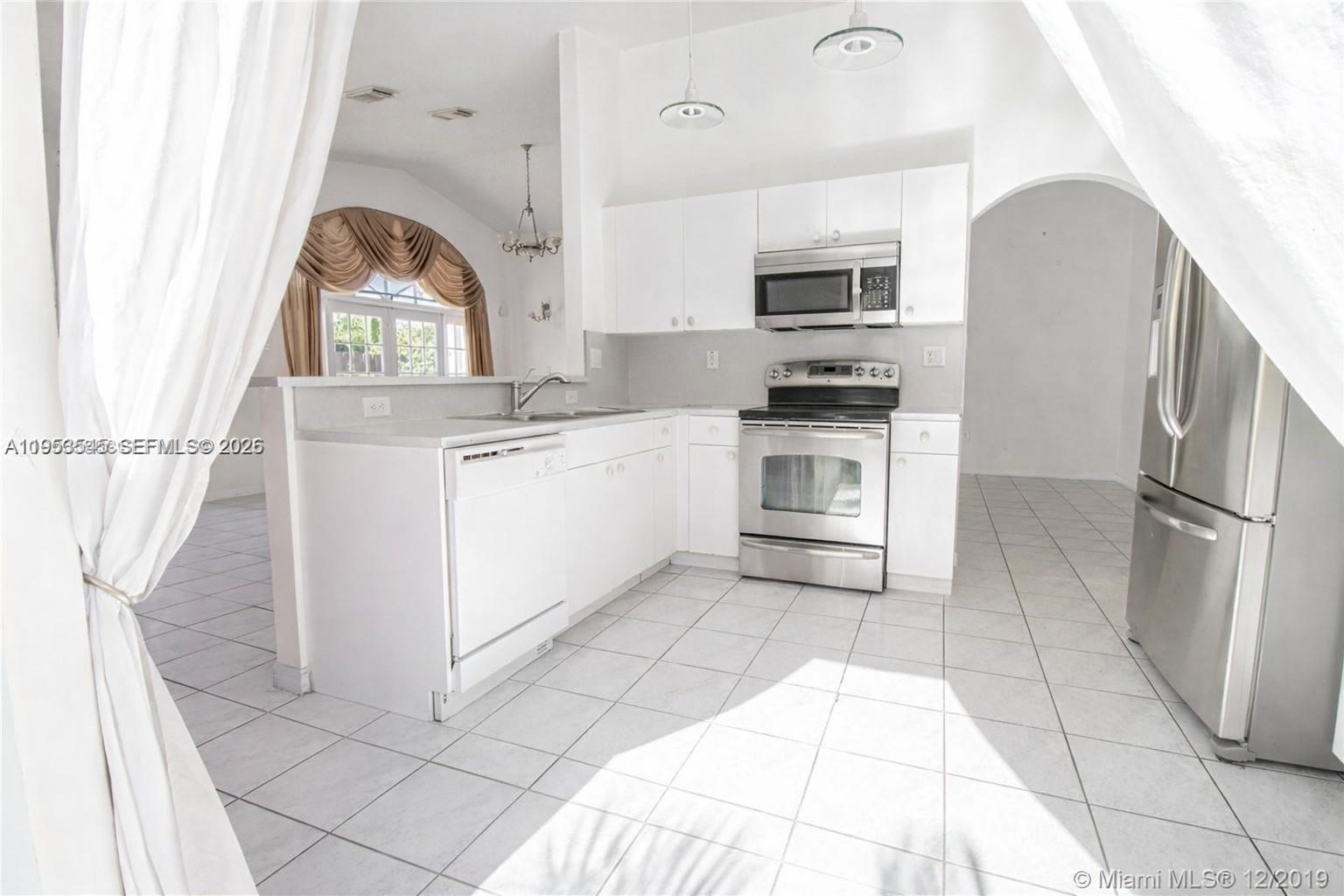 LAGO MAR SOUTH 2ND ADDN - Residential