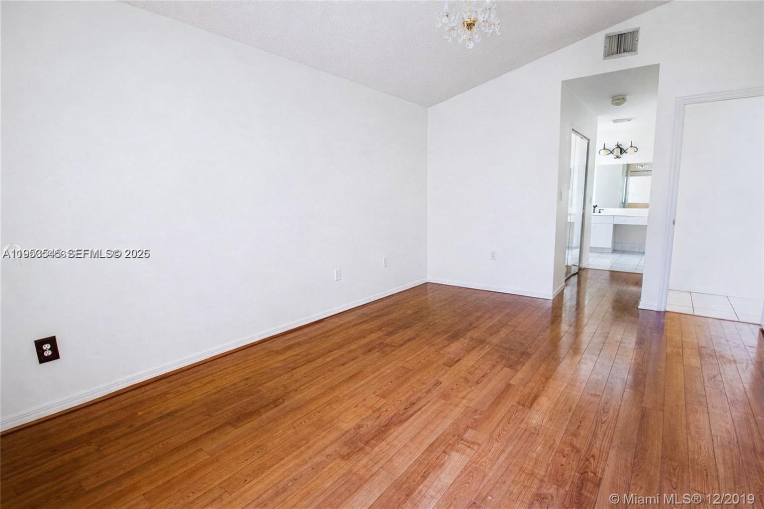 LAGO MAR SOUTH 2ND ADDN - Residential